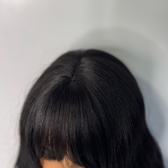Black long Wig 28 In - Realistic Look - Picture 7 of 10